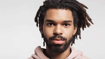 What is Freeform Hair?